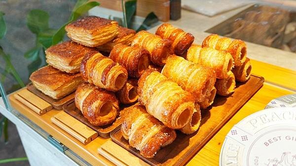 NewTro x Dessert 甜點咖啡-台中西區美食甜點