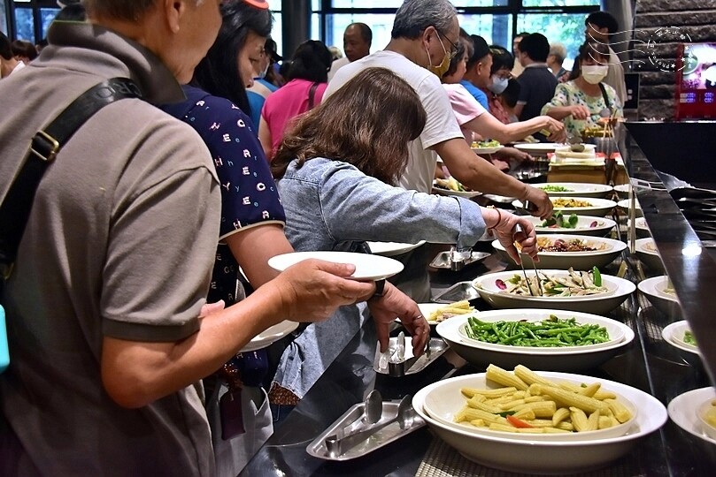 【港龘港式自助百匯】桃園店