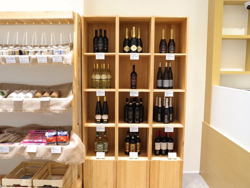 Cooking Monsters 乖獸廚房派對：台南少見的無添加食材專賣店/幫你做好食安把關.提供宅配到府服務/台南會議環境租借推薦/私廚料理教學/配對規劃 - 進食的巨鼠