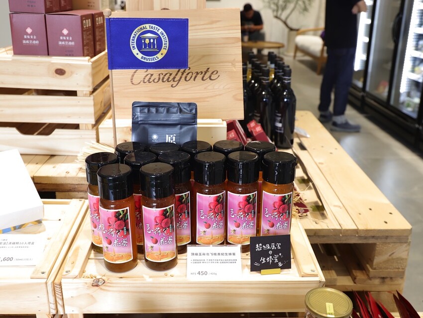 Cooking Monsters 乖獸廚房派對：台南少見的無添加食材專賣店/幫你做好食安把關.提供宅配到府服務/台南會議環境租借推薦/私廚料理教學/配對規劃 - 進食的巨鼠