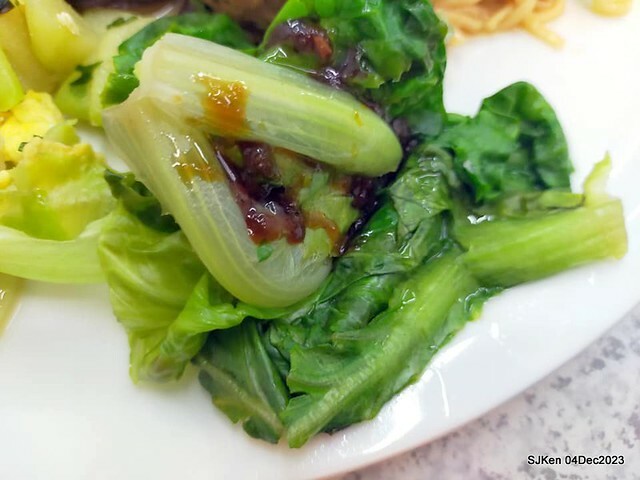 「老北京雜醬麵館」--- 獅子頭乾麵、豆包干湯與滷豆腐(Port meat ball ,vegetable and fried noodles , Gravy Tofu and Tofu with port meat soup) at Taiwan light dishes store, Taipei, Taiwan, SJKen, Dec 4, 2023