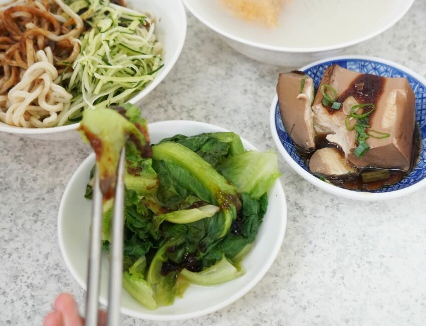 台北松山｜老北京炸醬麵｜正宗老北京風味，醬料濃郁麵條Q彈，鄰近IKEA敦北店 – 袁彬的美食旅遊筆記