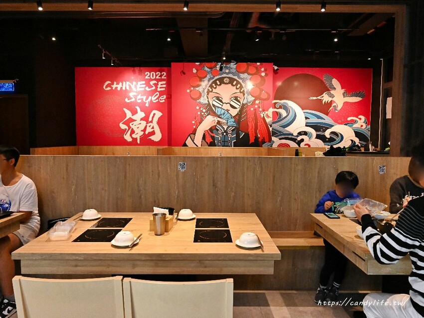 串王爺美滿鍋物｜台中新開特色麻辣串串鍋，一串只要10元，一樓還有結合個人燒肉套餐，一人也能獨享美味燒肉