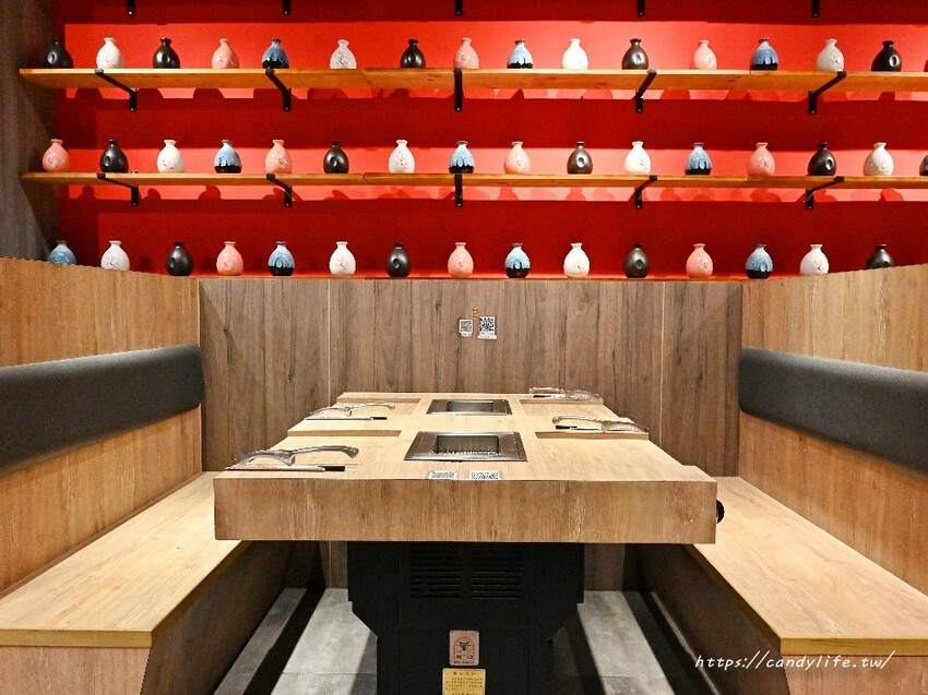 串王爺美滿鍋物｜台中新開特色麻辣串串鍋，一串只要10元，一樓還有結合個人燒肉套餐，一人也能獨享美味燒肉