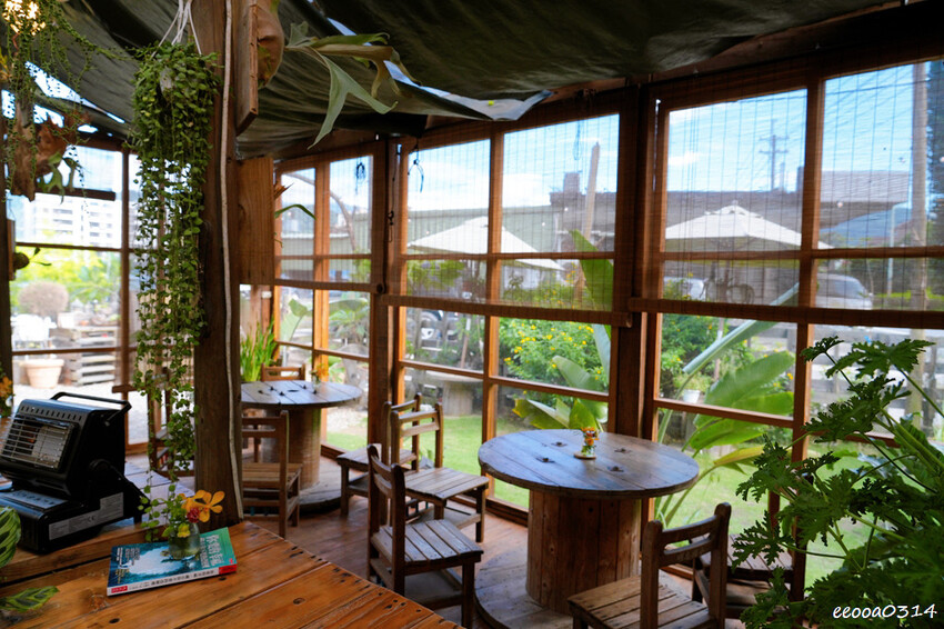 桃園龍潭「 茉莉花園caf’e」,被滿滿植栽包圍的祕密花園,