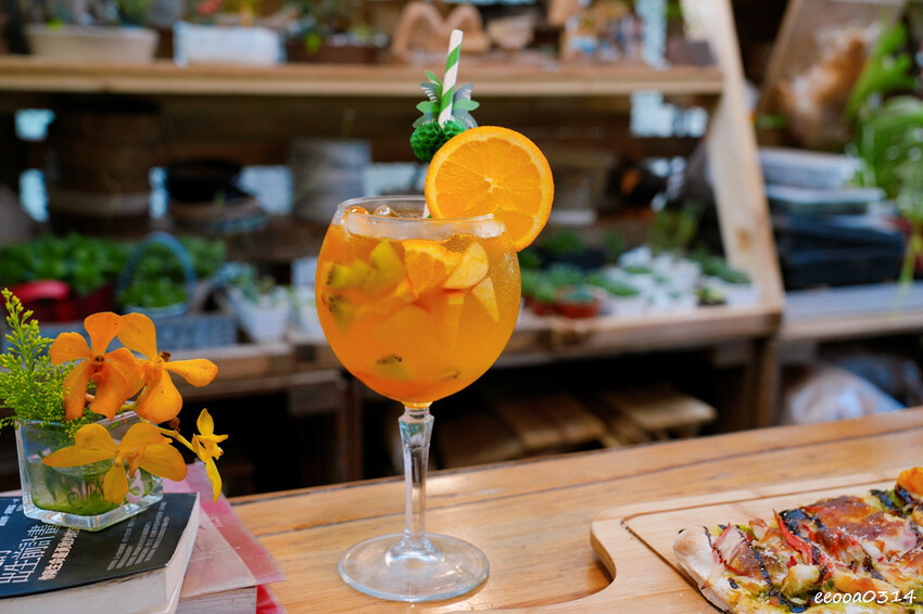 桃園龍潭「 茉莉花園caf’e」,被滿滿植栽包圍的祕密花園,