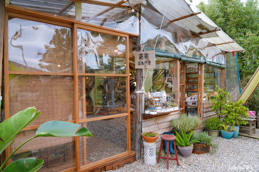 桃園龍潭「 茉莉花園caf’e」,被滿滿植栽包圍的祕密花園,