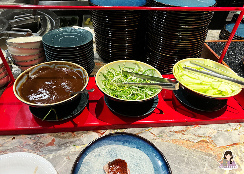 【台北自助餐】島語自助餐廳，共有八個島檯，主打一餐檯、一Fi