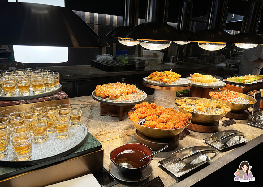 【台北自助餐】島語自助餐廳，共有八個島檯，主打一餐檯、一Fi