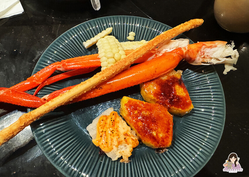 【台北自助餐】島語自助餐廳，共有八個島檯，主打一餐檯、一Fi