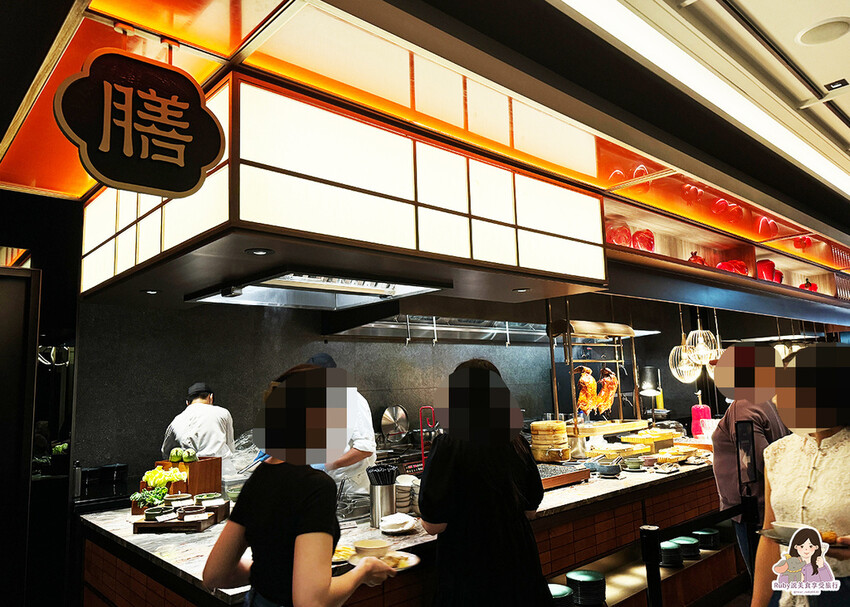 【台北自助餐】島語自助餐廳，共有八個島檯，主打一餐檯、一Fi