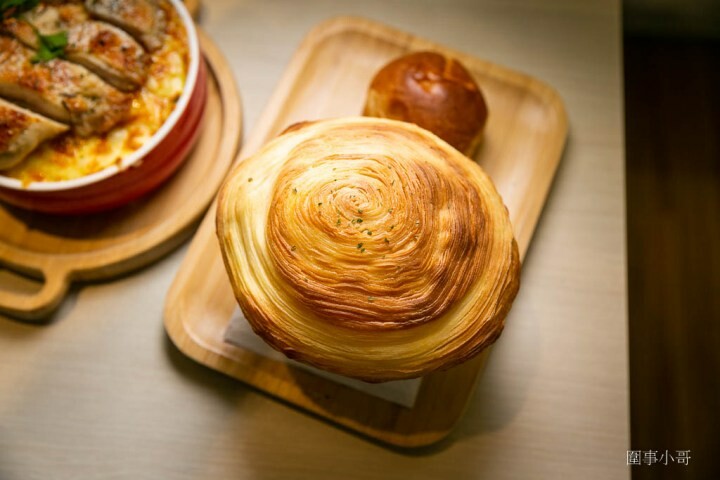 中壢內壢早午餐推薦，雲朵義大利麵！餐點好吃環境明亮雲寶寶舒芙蕾香甜美味又超可愛啊～～～ @圍事小哥的幸福相框