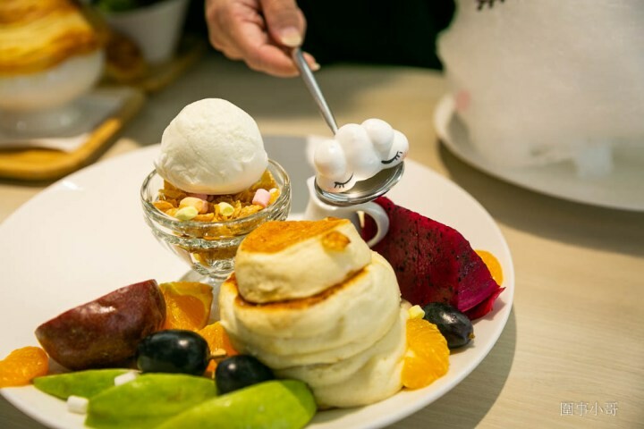 中壢內壢早午餐推薦，雲朵義大利麵！餐點好吃環境明亮雲寶寶舒芙蕾香甜美味又超可愛啊～～～ @圍事小哥的幸福相框