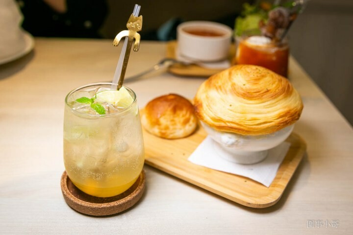 中壢內壢早午餐推薦，雲朵義大利麵！餐點好吃環境明亮雲寶寶舒芙蕾香甜美味又超可愛啊～～～ @圍事小哥的幸福相框