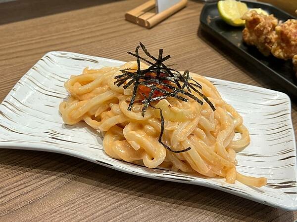 (萬華美食)拾士~手打牛漢堡排、香煎彈牙雞腿、濃郁香料咖哩、