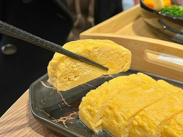 (萬華美食)拾士~手打牛漢堡排、香煎彈牙雞腿、濃郁香料咖哩、