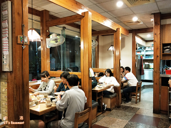 中日亭大眾酒藏：中日亭大眾酒藏，高雄在地長青老店