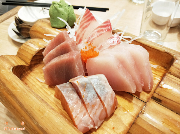 中日亭大眾酒藏：中日亭大眾酒藏，高雄在地長青老店