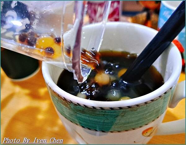 《林口長庚燒仙草推銷》全台最濃郁的燒仙草，來自無人不推一喝就