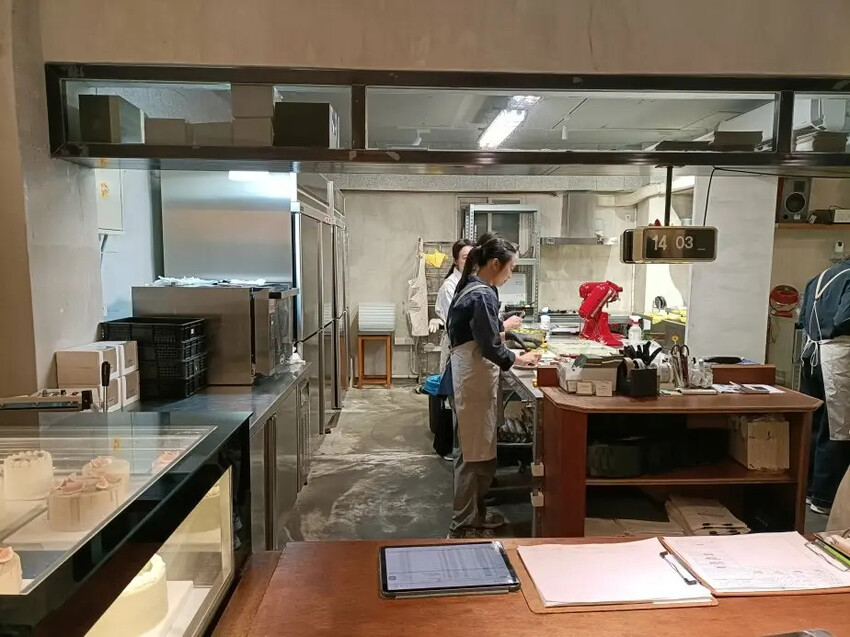 台北忠孝復興甜點!貝克宅必吃水戚風蛋糕,台北甜點控別錯過。