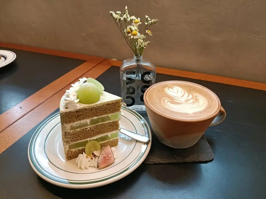 台北忠孝復興甜點!貝克宅必吃水戚風蛋糕,台北甜點控別錯過。