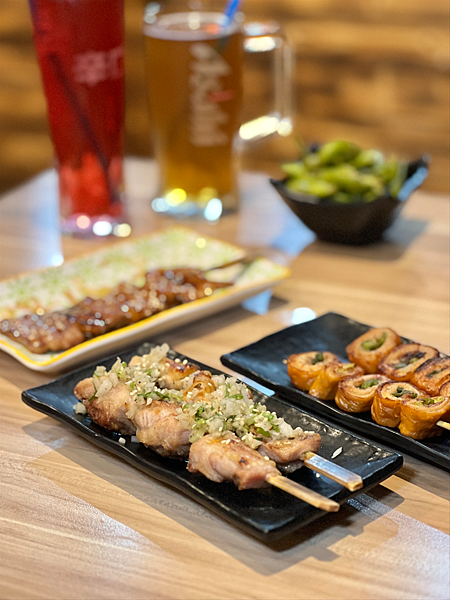 【新北板橋美食】仨食酒炭燒食堂 x 板橋喝到飽居酒屋推薦！把