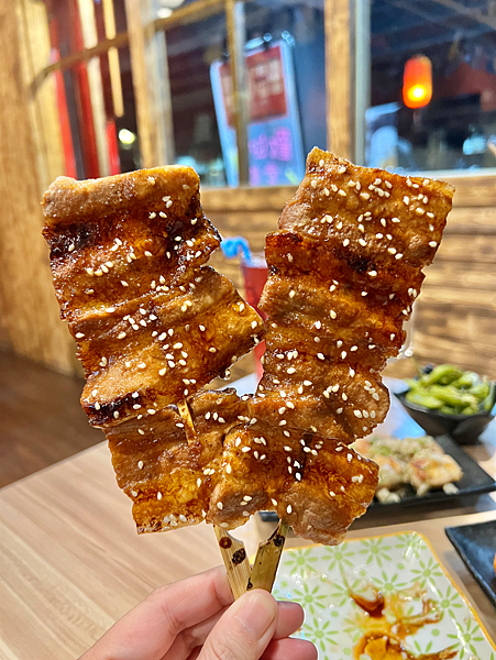 【新北板橋美食】仨食酒炭燒食堂 x 板橋喝到飽居酒屋推薦！把