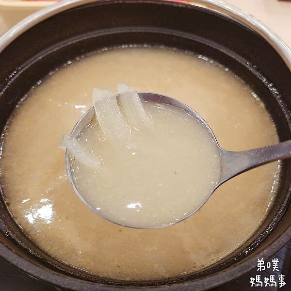 【高雄‧鳳山】村上一小鍋(澄清門市)│單點火鍋,日系復古裝潢,飲料、飯吃到飽,必點古早味布丁!!