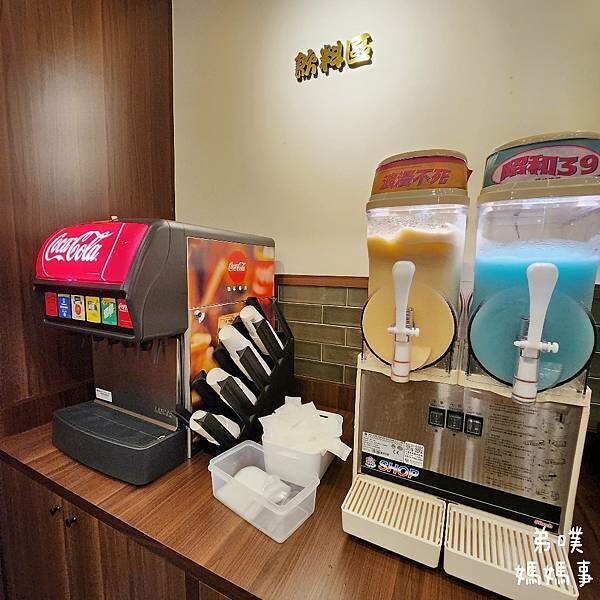 【高雄‧鳳山】村上一小鍋(澄清門市)│單點火鍋,日系復古裝潢,飲料、飯吃到飽,必點古早味布丁!!