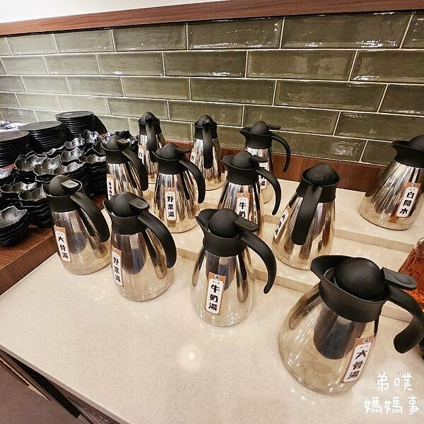 【高雄‧鳳山】村上一小鍋(澄清門市)│單點火鍋,日系復古裝潢,飲料、飯吃到飽,必點古早味布丁!!