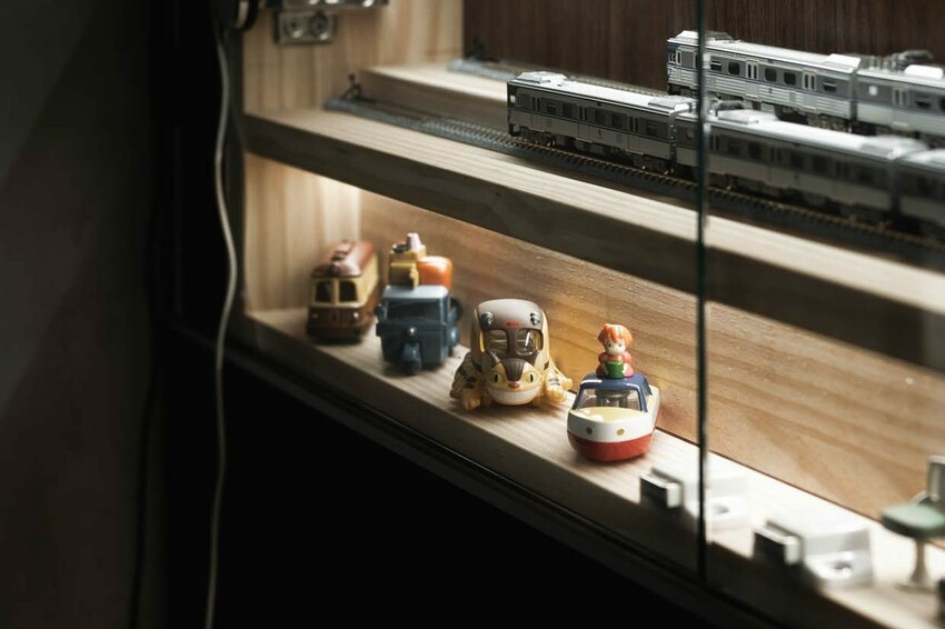 mamonaku cafe｜自強號列車上。與咖啡來場復古合輯🚂｜台中火車站美食｜中區咖啡廳下午茶推薦 - 小米食