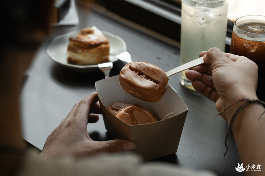 mamonaku cafe｜自強號列車上。與咖啡來場復古合輯🚂｜台中火車站美食｜中區咖啡廳下午茶推薦 - 小米食