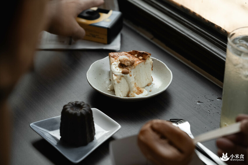 mamonaku cafe｜自強號列車上。與咖啡來場復古合輯🚂｜台中火車站美食｜中區咖啡廳下午茶推薦 - 小米食