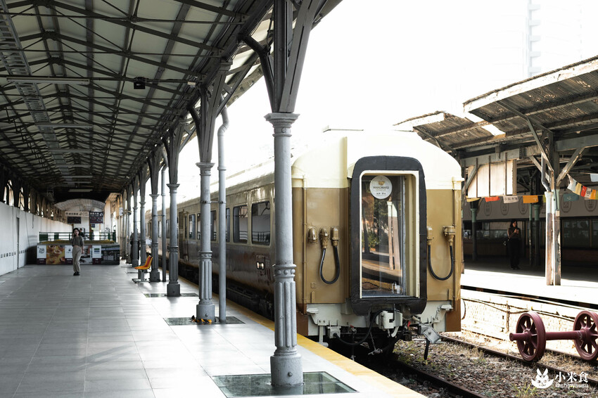 mamonaku cafe｜自強號列車上。與咖啡來場復古合輯🚂｜台中火車站美食｜中區咖啡廳下午茶推薦 - 小米食