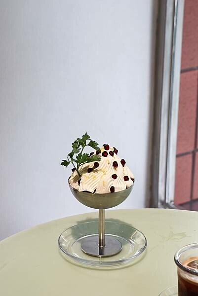 [ 台北美食 ] 片山西點-大安區六張犁站新開幕 預約制磅蛋