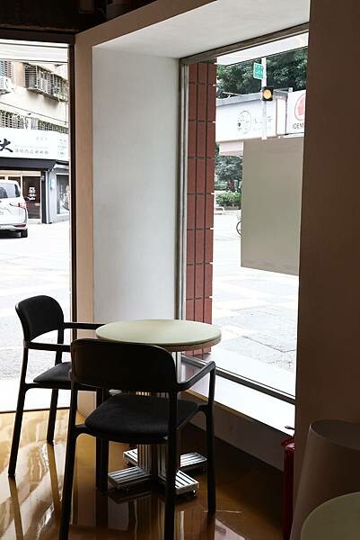 [ 台北美食 ] 片山西點-大安區六張犁站新開幕 預約制磅蛋