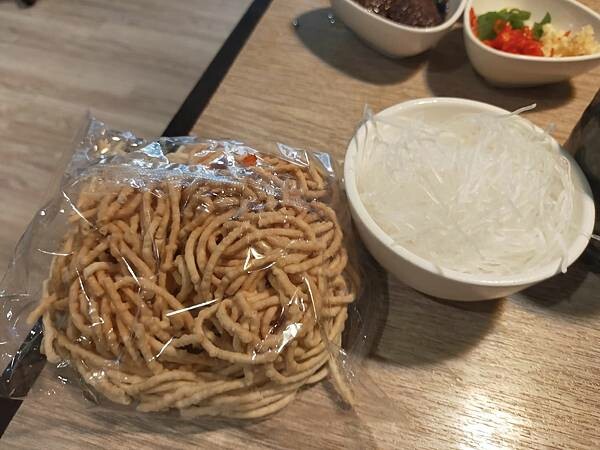 桃園遠百9樓香草工坊~檸檬香茅火鍋~健康水煮的飲食概念