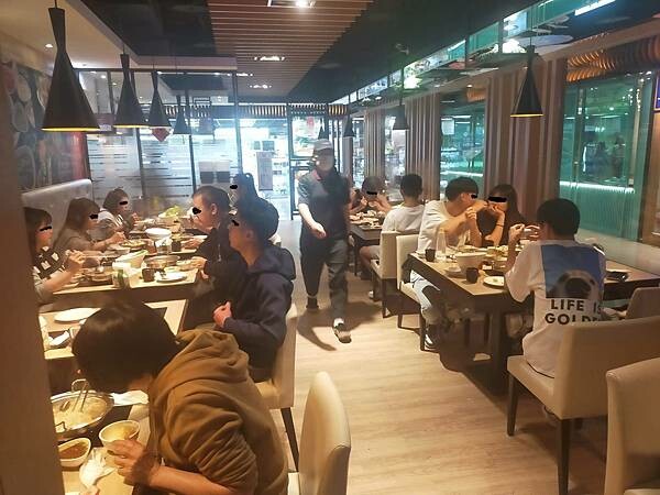 桃園遠百9樓香草工坊~檸檬香茅火鍋~健康水煮的飲食概念