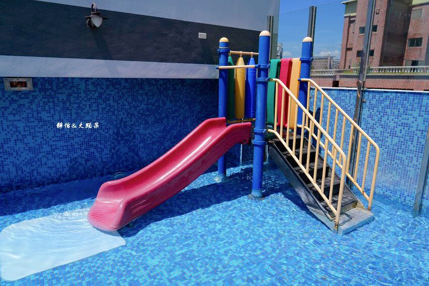 宜蘭礁溪福朋喜來登酒店，烤鴨五吃、無邊際泳池、兒童遊戲室，免