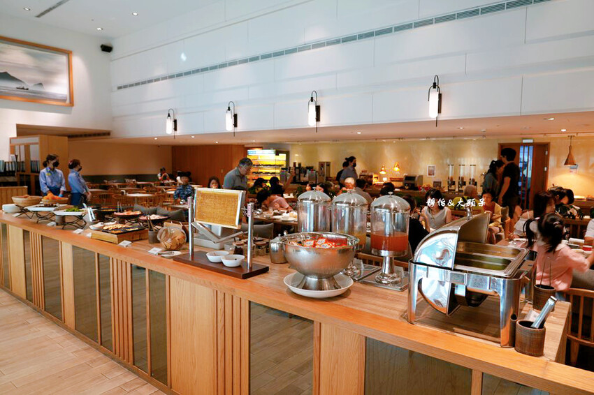 宜蘭礁溪福朋喜來登酒店，烤鴨五吃、無邊際泳池、兒童遊戲室，免