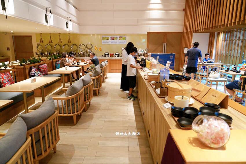 宜蘭礁溪福朋喜來登酒店，烤鴨五吃、無邊際泳池、兒童遊戲室，免