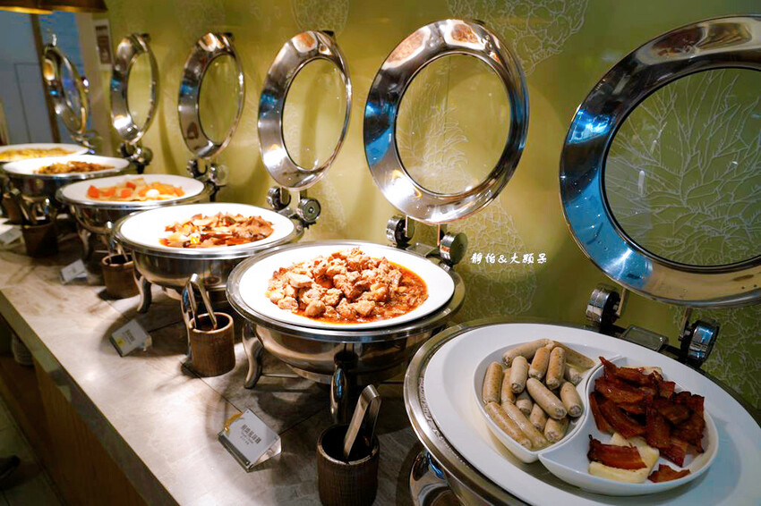 宜蘭礁溪福朋喜來登酒店，烤鴨五吃、無邊際泳池、兒童遊戲室，免