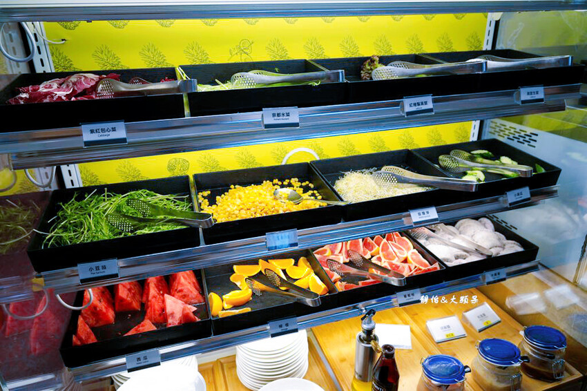 宜蘭礁溪福朋喜來登酒店，烤鴨五吃、無邊際泳池、兒童遊戲室，免