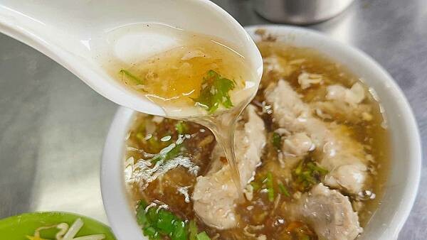 統鮮好滋味|隱藏在巷弄裡爆便宜爆好吃的路邊攤小吃店,汕頭麵必點