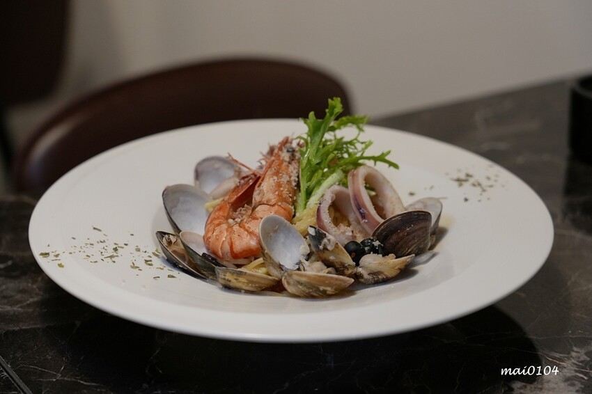 桃園義式餐廳推薦｜義饗屋di CaSa桃園統領店桃園統領店～平價義大利麵，依個人喜好口味搭配主菜、醬料，加7