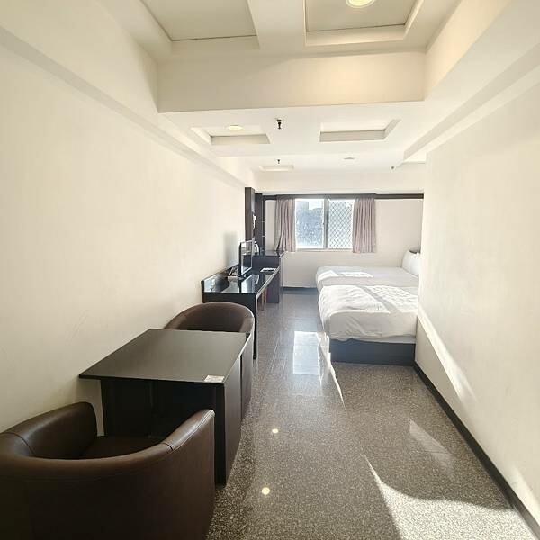 (台中/北區)友愛富豪國際大飯店，鄰近中華夜市&一中商圈，生活機能相當豐富