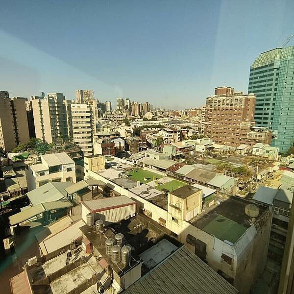 (台中/北區)友愛富豪國際大飯店，鄰近中華夜市&一中商圈，生活機能相當豐富