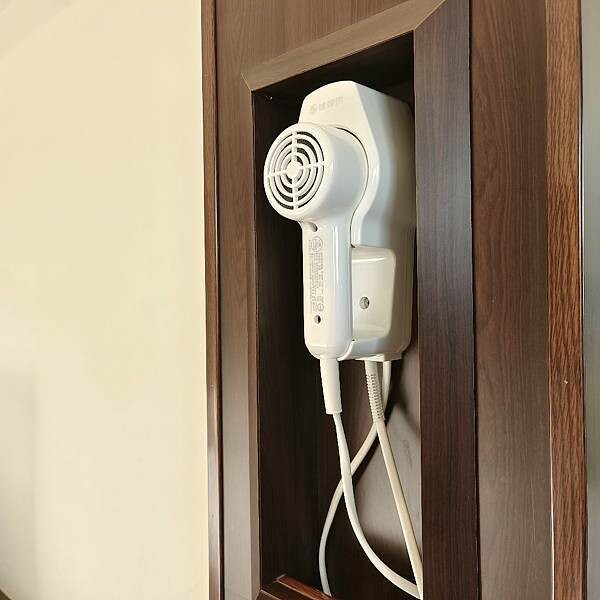 (台中/北區)友愛富豪國際大飯店，鄰近中華夜市&一中商圈，生活機能相當豐富