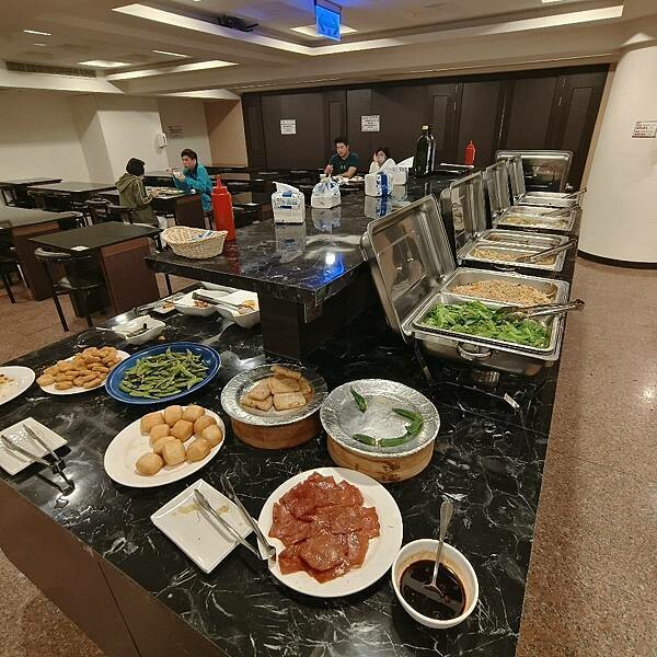 (台中/北區)友愛富豪國際大飯店，鄰近中華夜市&一中商圈，生活機能相當豐富