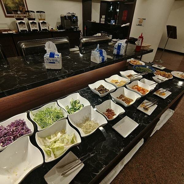 (台中/北區)友愛富豪國際大飯店，鄰近中華夜市&一中商圈，生活機能相當豐富